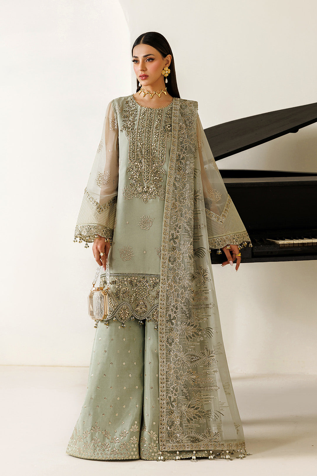 Alizeh Aymal AF-BHM-4072-Javi
