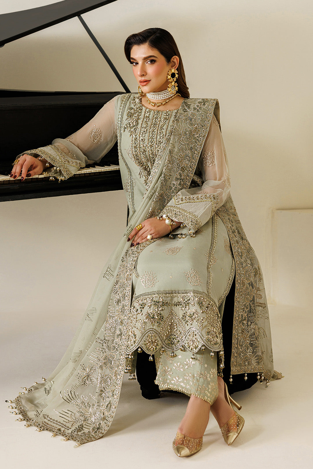 Alizeh Aymal AF-BHM-4072-Javi