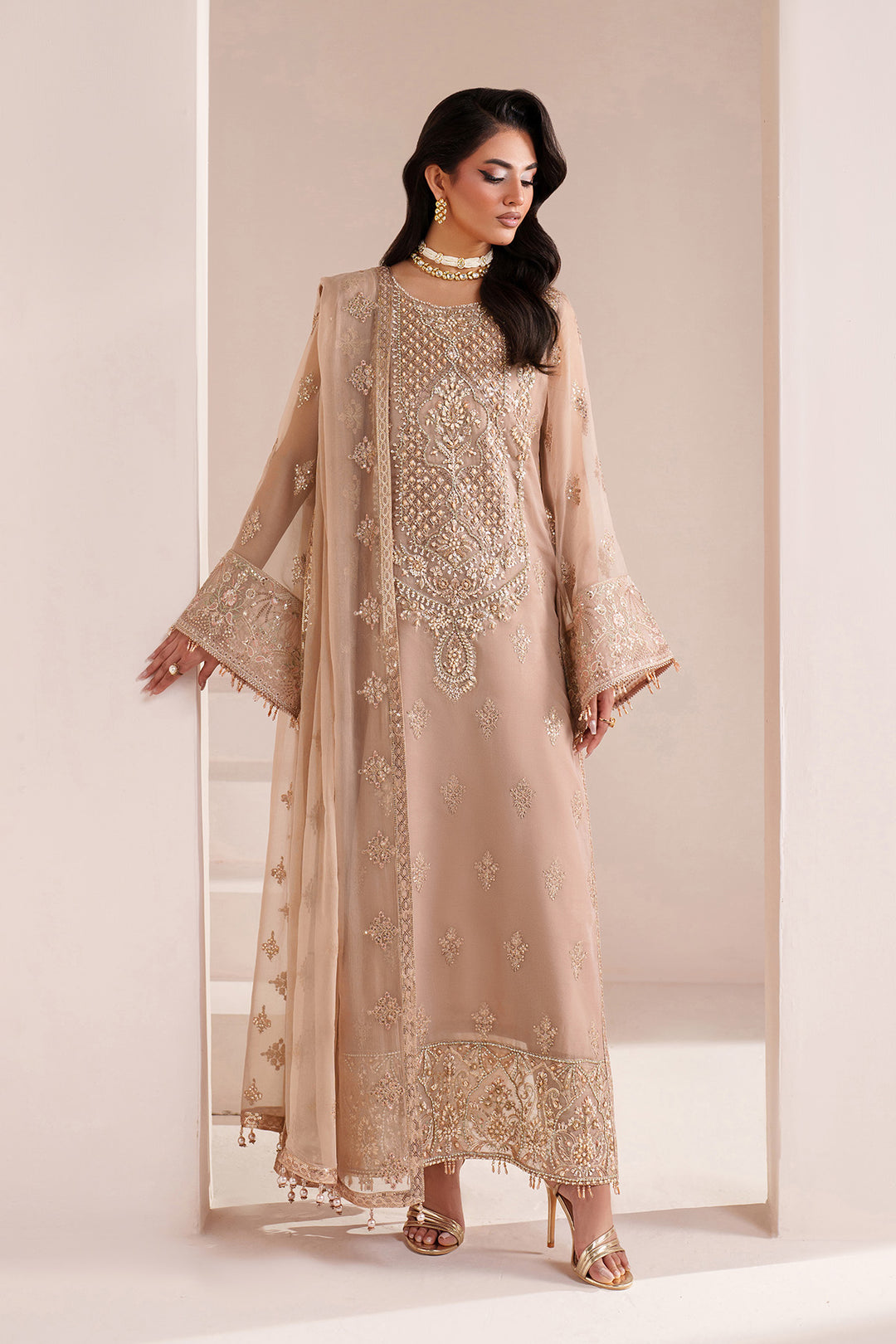 Alizeh Aymal AF-BHM-4064-Cove