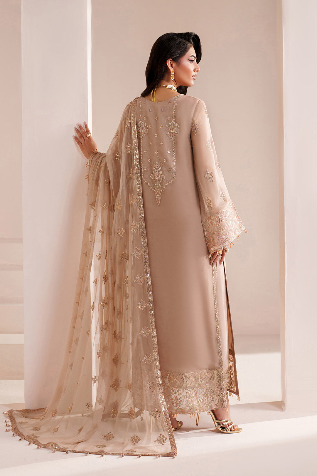 Alizeh Aymal AF-BHM-4064-Cove