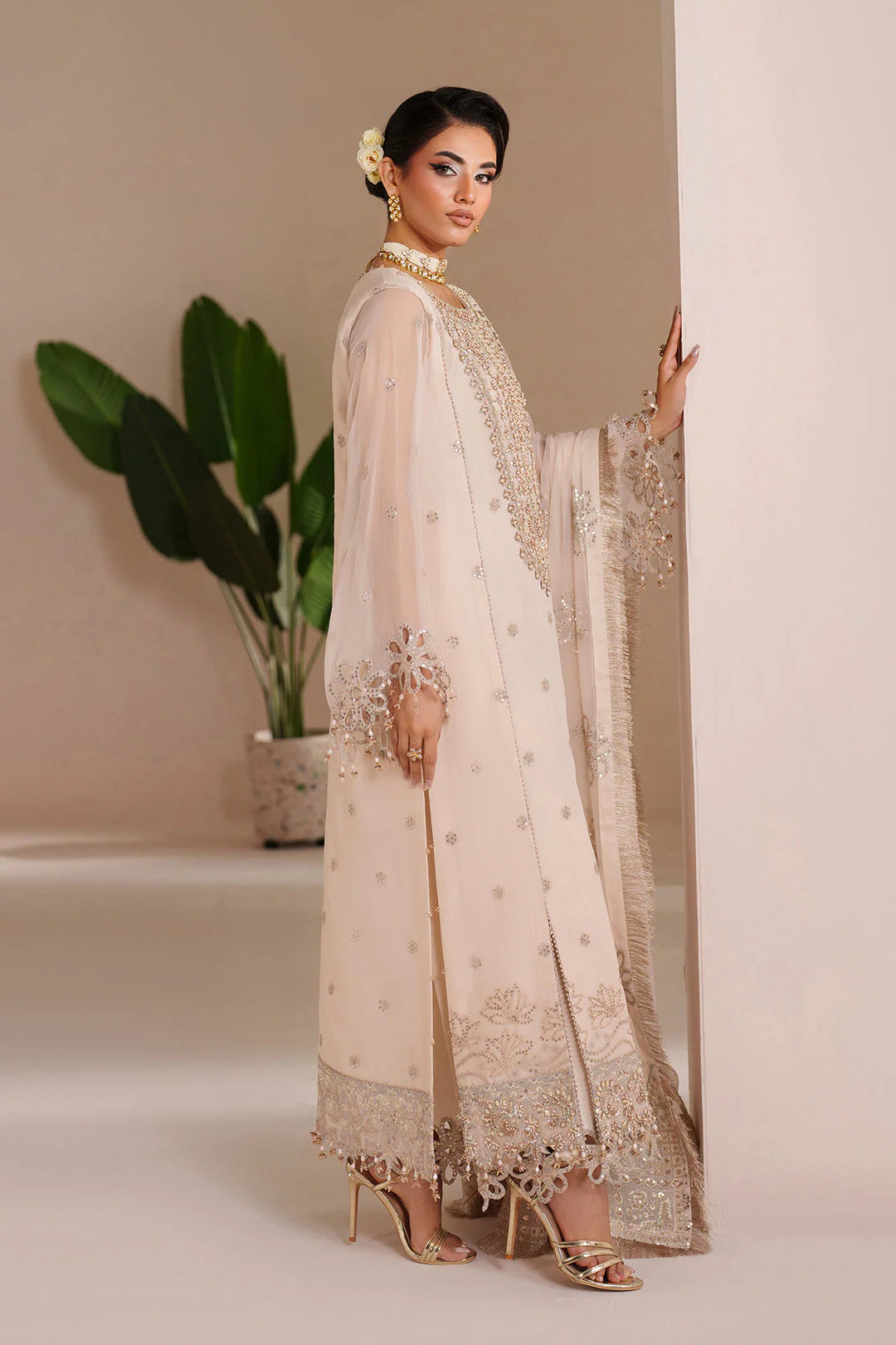 Alizeh Aymal Embroidered Chiffon Unstitched 3Pc Suit AF-BHM-4065-Mika