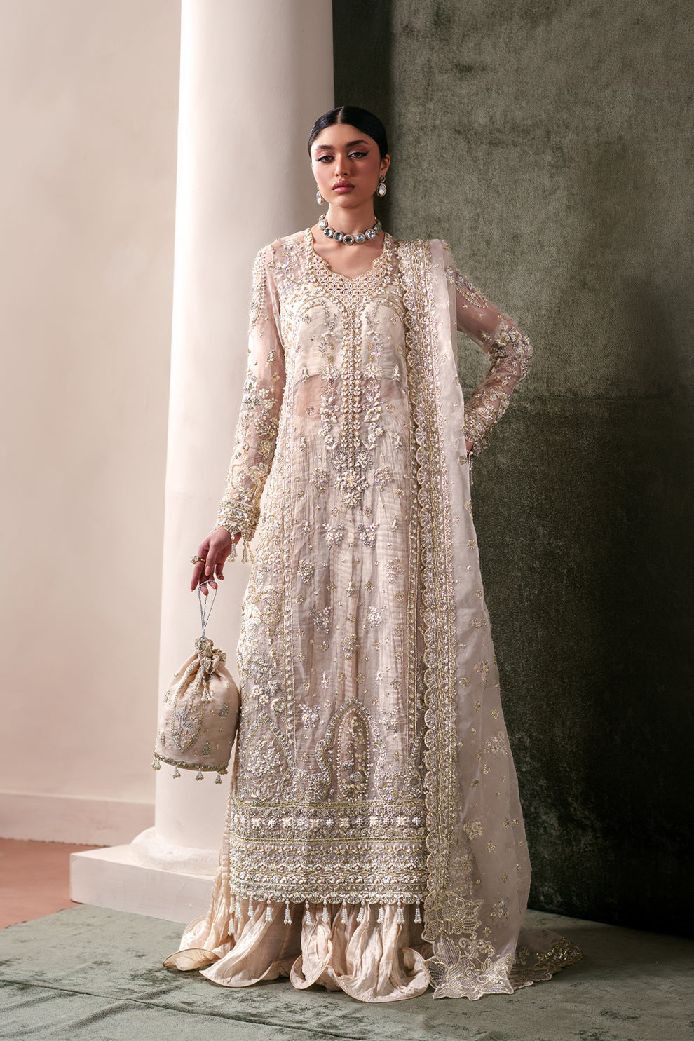 Howlite by EMAAN ADEEL