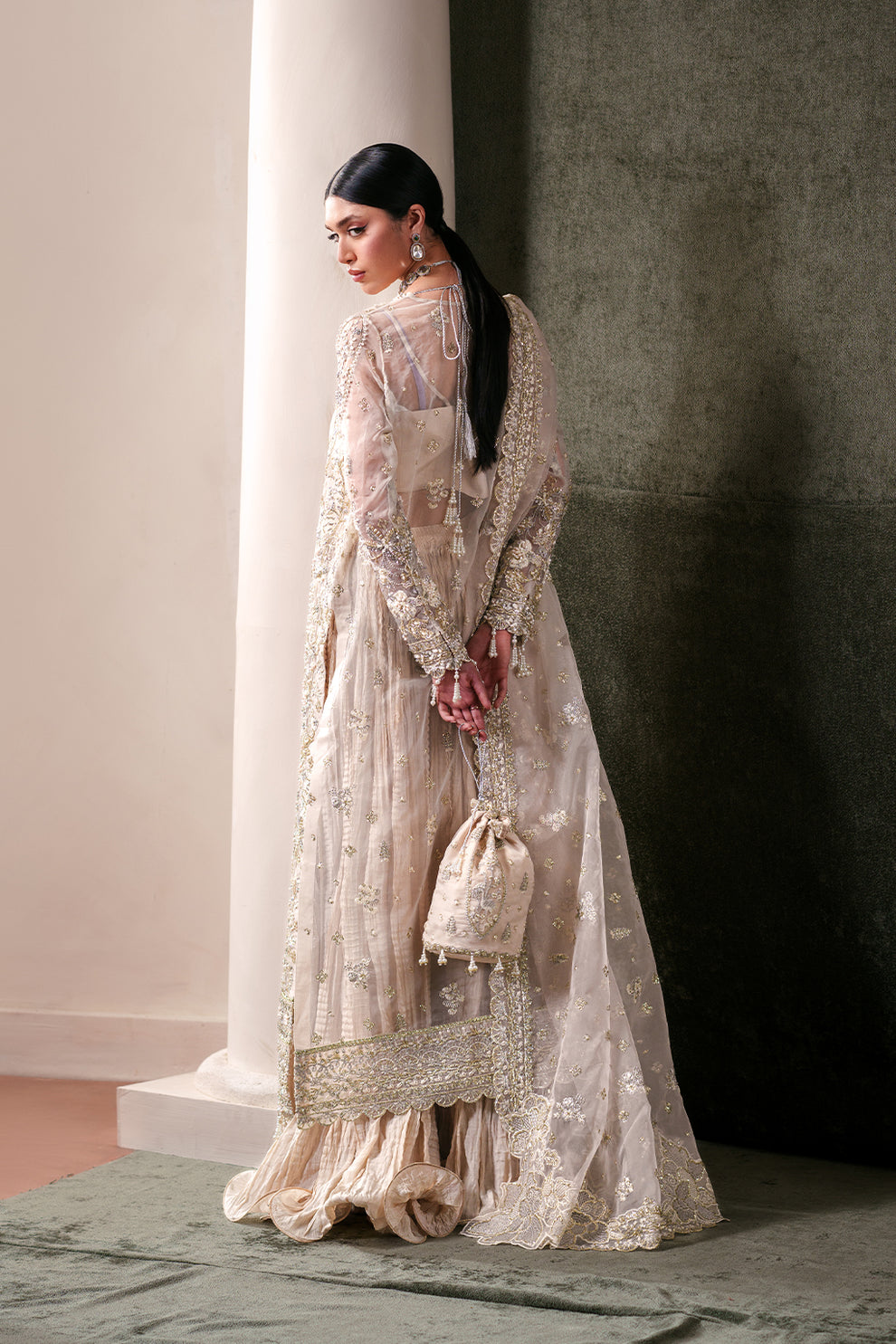 Howlite by EMAAN ADEEL