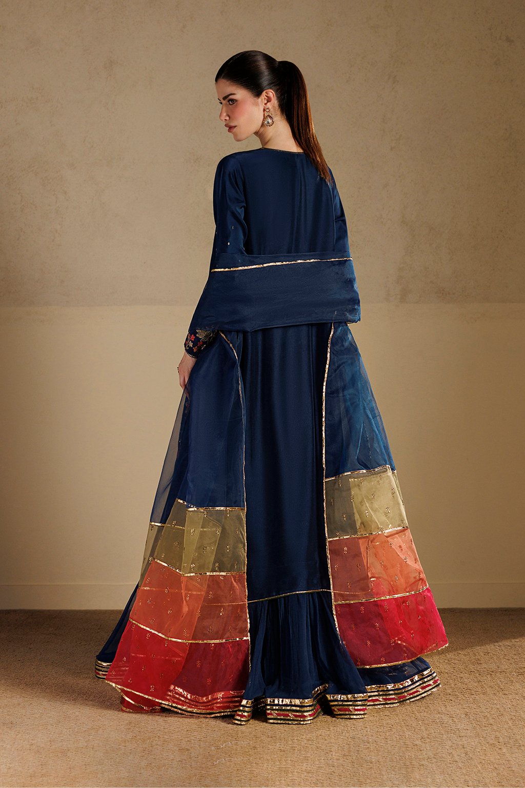 UE-728 Embroidered Pure Ramen Silk by IZNIK
