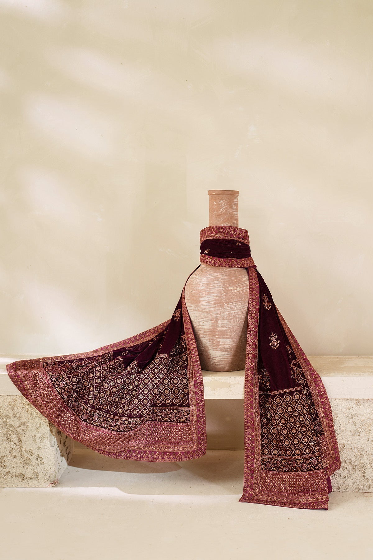 Velvet Shwal By Zarif ( VS-02 )